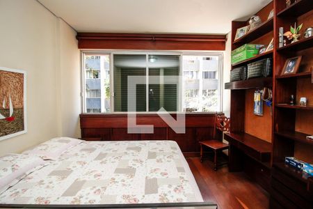 Apartamento à venda com 585m², 6 quartos e 3 vagasQuarto 1