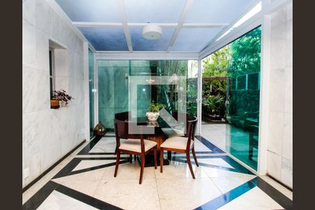 Apartamento à venda com 585m², 6 quartos e 3 vagasVaranda acesso_Jardim