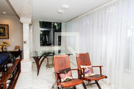 Apartamento à venda com 585m², 6 quartos e 3 vagasVaranda