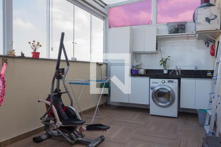 Apartamento à venda com 114m², 2 quartos e 3 vagas Apartamento à venda com 114m², 2 quartos e 3 vagasÁrea de Serviço