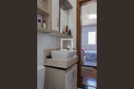 Apartamento à venda com 114m², 2 quartos e 3 vagas Apartamento à venda com 114m², 2 quartos e 3 vagasBanheiro da Suíte 1