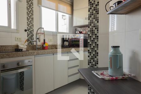 Apartamento à venda com 114m², 2 quartos e 3 vagas Apartamento à venda com 114m², 2 quartos e 3 vagasCozinha