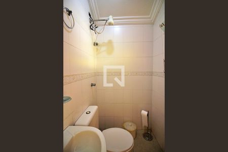 Casa à venda com 230m², 3 quartos e 2 vagasBanheiro de serviço