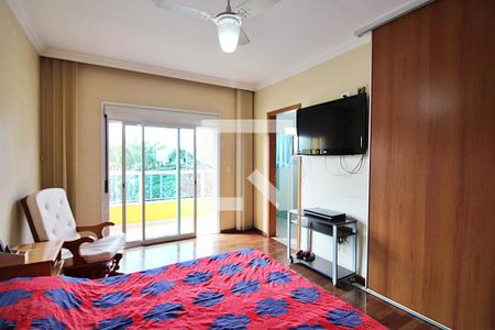 Casa à venda com 230m², 3 quartos e 2 vagasSuíte 1