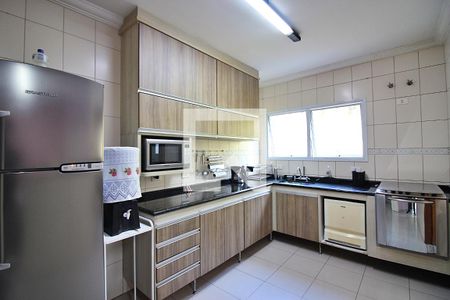 Casa à venda com 230m², 3 quartos e 2 vagasCozinha