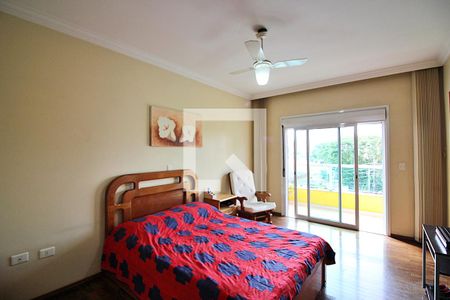 Casa à venda com 230m², 3 quartos e 2 vagasSuíte 1