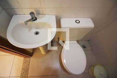 Casa à venda com 230m², 3 quartos e 2 vagasBanheiro de serviço