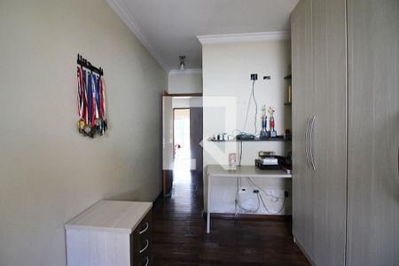 Casa à venda com 230m², 3 quartos e 2 vagasSuíte 2
