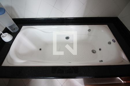 Casa à venda com 230m², 3 quartos e 2 vagasBanheiro da Suíte 1