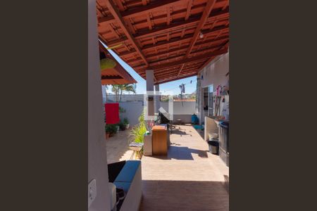 Casa à venda com 250m², 2 quartos e 3 vagas Casa à venda com 250m², 2 quartos e 3 vagasÁrea de Serviço