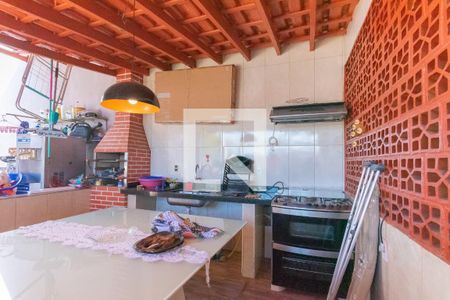 Casa à venda com 250m², 2 quartos e 3 vagas Casa à venda com 250m², 2 quartos e 3 vagasEspaço Gourmet