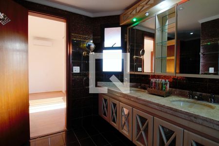 Apartamento à venda com 600m², 4 quartos e 5 vagasBanheiro da Suíte 4