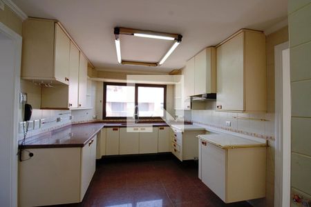 Apartamento à venda com 600m², 4 quartos e 5 vagasCozinha 