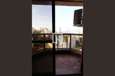 Apartamento à venda com 600m², 4 quartos e 5 vagasVaranda da Suíte 1 