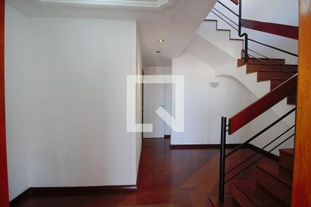 Apartamento à venda com 600m², 4 quartos e 5 vagasEscada