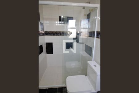 Apartamento à venda com 600m², 4 quartos e 5 vagasBanheiro da Suíte 1 