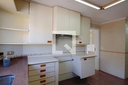 Apartamento à venda com 600m², 4 quartos e 5 vagasCozinha 