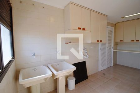 Apartamento à venda com 600m², 4 quartos e 5 vagasÁrea de Serviço