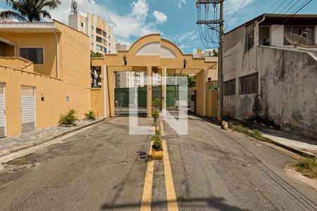 Apartamento para alugar com 76m², 3 quartos e 1 vaga Apartamento para alugar com 76m², 3 quartos e 1 vagaFachada e portaria
