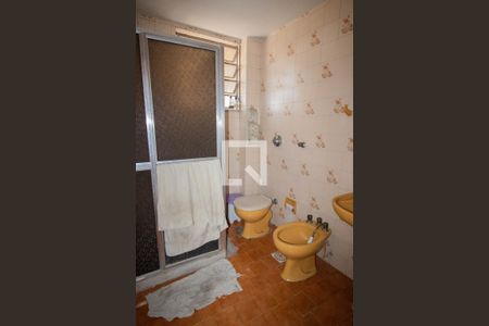 Apartamento à venda com 72m², 2 quartos e 1 vaga Apartamento à venda com 72m², 2 quartos e 1 vagaBanheiro