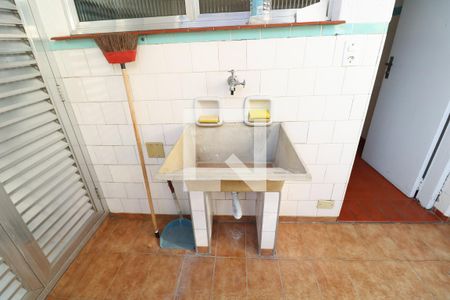 Casa à venda com 160m², 2 quartos e 2 vagas Casa à venda com 160m², 2 quartos e 2 vagasÁrea de Serviço