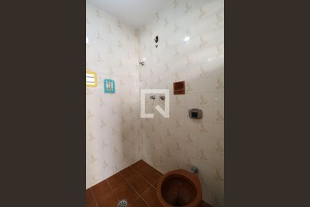 Casa à venda com 160m², 2 quartos e 2 vagas Casa à venda com 160m², 2 quartos e 2 vagasBanheiro de serviço