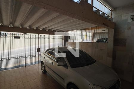 Casa à venda com 160m², 2 quartos e 2 vagas Casa à venda com 160m², 2 quartos e 2 vagasGaragem