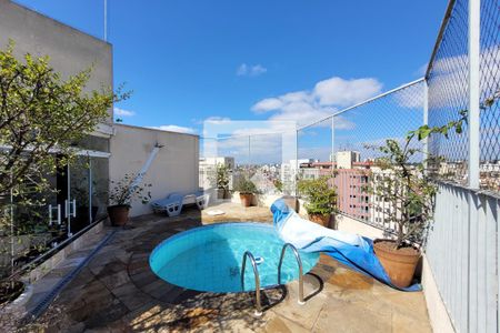 Apartamento à venda com 167m², 3 quartos e 2 vagasPiscina Area de lazer privativa