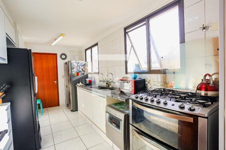Apartamento à venda com 200m², 4 quartos e 3 vagas Apartamento à venda com 200m², 4 quartos e 3 vagasCozinha