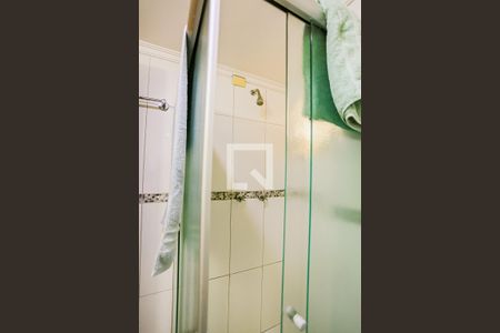 Apartamento à venda com 200m², 4 quartos e 3 vagas Apartamento à venda com 200m², 4 quartos e 3 vagasBanheiro Suíte