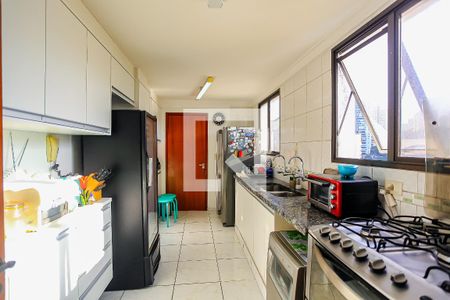 Apartamento à venda com 200m², 4 quartos e 3 vagas Apartamento à venda com 200m², 4 quartos e 3 vagasCozinha