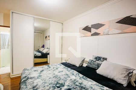 Apartamento à venda com 200m², 4 quartos e 3 vagas Apartamento à venda com 200m², 4 quartos e 3 vagasSuíte