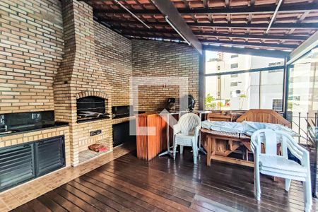 Apartamento à venda com 200m², 4 quartos e 3 vagas Apartamento à venda com 200m², 4 quartos e 3 vagasÁrea Comum - Churrasqueira