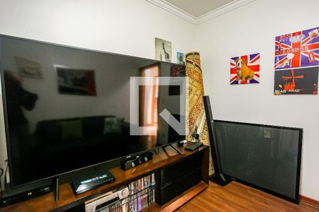 Apartamento à venda com 200m², 4 quartos e 3 vagas Apartamento à venda com 200m², 4 quartos e 3 vagasSala de TV