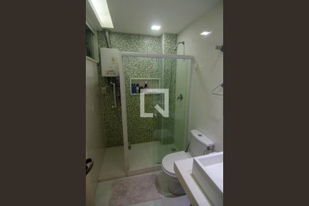 Apartamento à venda com 250m², 3 quartos e 2 vagas Apartamento à venda com 250m², 3 quartos e 2 vagasBanheiro Social