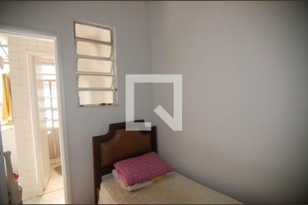 Apartamento à venda com 250m², 3 quartos e 2 vagas Apartamento à venda com 250m², 3 quartos e 2 vagasQuarto de Serviço 2