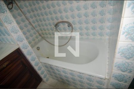 Apartamento à venda com 250m², 3 quartos e 2 vagas Apartamento à venda com 250m², 3 quartos e 2 vagasBanheiro do Quarto 1