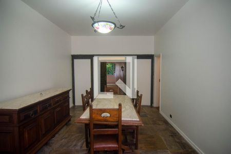 Apartamento à venda com 250m², 3 quartos e 2 vagas Apartamento à venda com 250m², 3 quartos e 2 vagasSala de Jantar