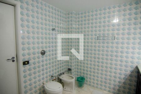 Apartamento à venda com 250m², 3 quartos e 2 vagas Apartamento à venda com 250m², 3 quartos e 2 vagasBanheiro do Quarto 1