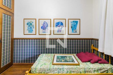 Apartamento à venda com 227m², 3 quartos e 2 vagasDormitório