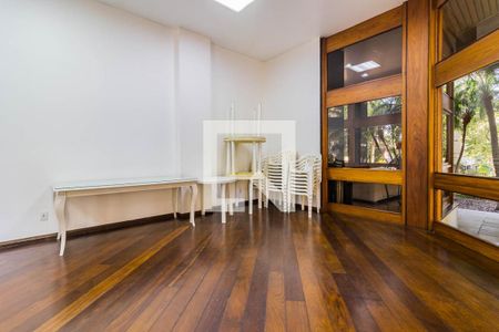 Apartamento à venda com 227m², 3 quartos e 2 vagasÁrea comum - Salão de festas