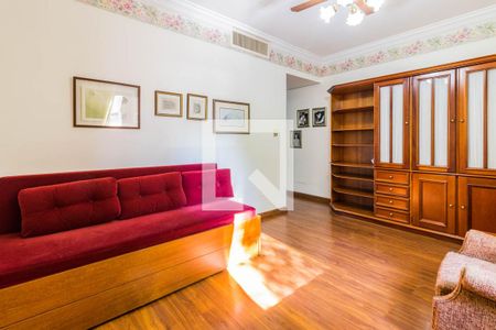 Apartamento à venda com 227m², 3 quartos e 2 vagasDormitório3