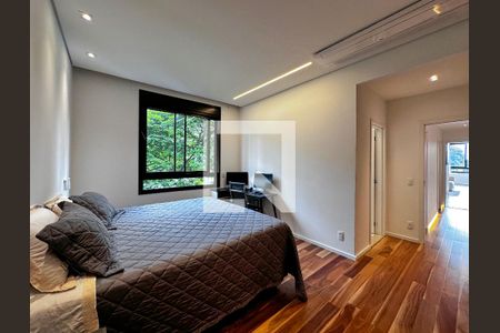 Apartamento à venda com 157m², 3 quartos e 2 vagasSuíte 2