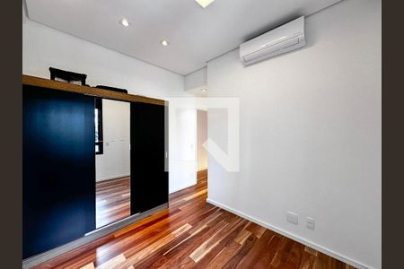 Apartamento à venda com 157m², 3 quartos e 2 vagasSuíte 1