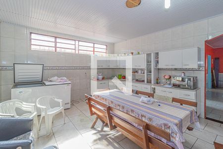 Casa para alugar com 500m², 3 quartos e 2 vagasCozinha