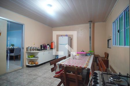 Casa à venda com 133m², 3 quartos e 2 vagasCozinha 