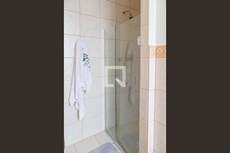 Apartamento à venda com 275m², 3 quartos e 2 vagas Apartamento à venda com 275m², 3 quartos e 2 vagasBanheiro da Suíte 1