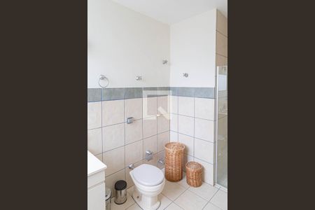 Apartamento à venda com 275m², 3 quartos e 2 vagas Apartamento à venda com 275m², 3 quartos e 2 vagasBanheiro da Suíte 3