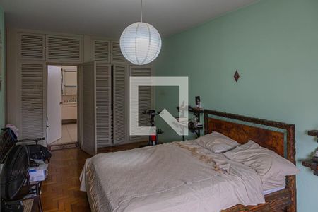 Apartamento à venda com 275m², 3 quartos e 2 vagas Apartamento à venda com 275m², 3 quartos e 2 vagasQuarto 2 - Suíte 2