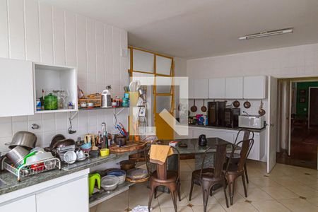 Apartamento à venda com 275m², 3 quartos e 2 vagas Apartamento à venda com 275m², 3 quartos e 2 vagasCozinha